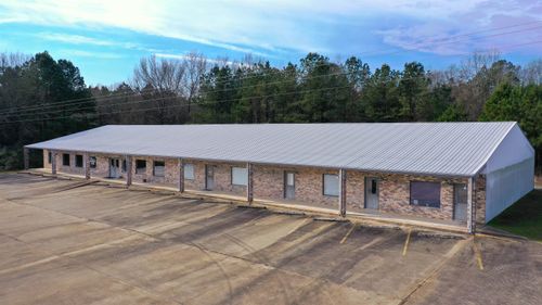 16879 Us Highway 59 N, Queen City, TX, 75572-6969 | Card Image