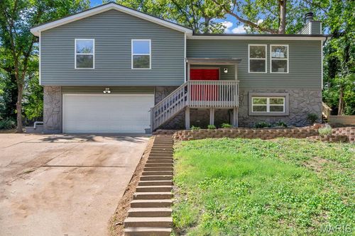 403 Montbrook Dr, O Fallon, MO, 63366-2416 | Card Image