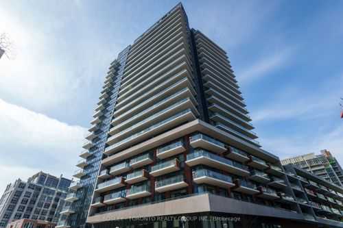 2002-38 Iannuzzi St, Toronto, ON, M5V0S2 | Card Image
