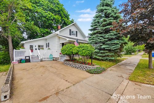 511 E River St, Cadillac, MI, 49601-1441 | Card Image