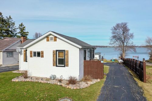 2225 Lakeshore Drive, DOVER, WI, 53139 | Card Image