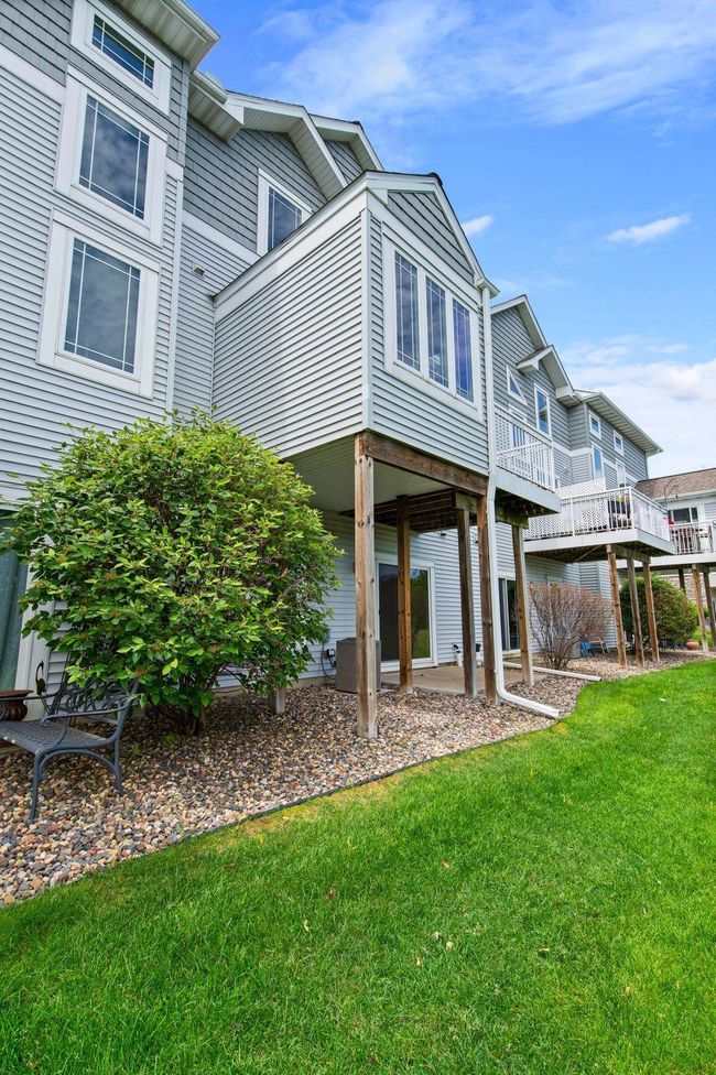 The back of the home. | Image 46