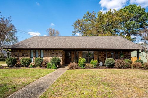 104 Country Club Rd, Conway, AR, 72034-7206 | Card Image