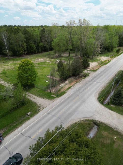 PART 5 Ipperwash Rd, Lambton Shores, ON, N0N1J3 | Card Image