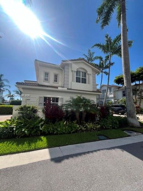 81-21025 Ne 38th, Aventura, FL, 33180 | Card Image