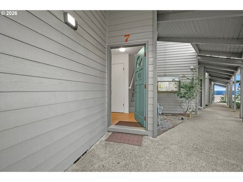 7-3250 Nw Oceanview Dr, Newport, OR, 97365-1618 | Card Image