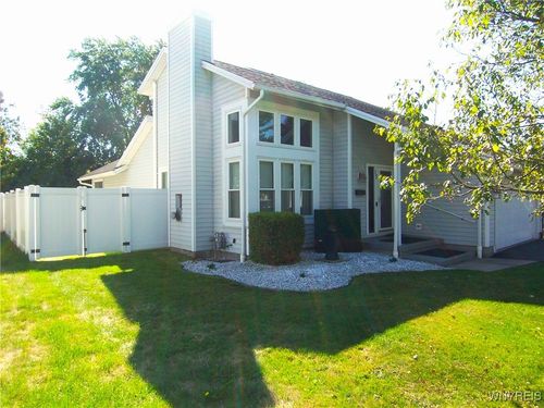 17 Williams St, Batavia, NY, 14020-3715 | Card Image