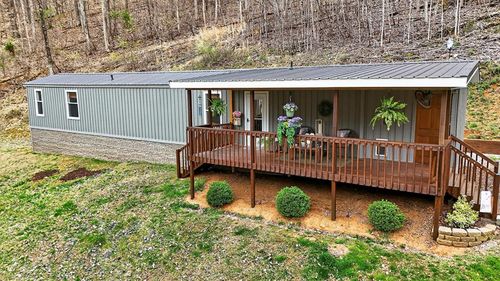 483 Trotters Ln, Gate City, VA, 24251-5030 | Card Image