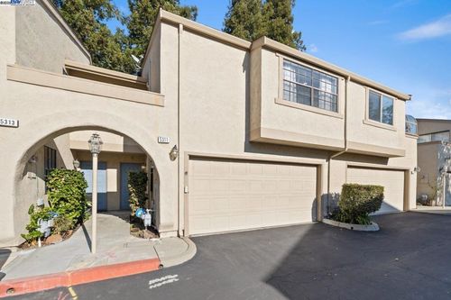 5311 Port Sailwood Dr, Newark, CA, 94560-2671 | Card Image