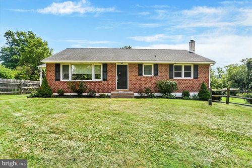 1580 Franklin Dr, POTTSTOWN, PA, 19465-8569 | Card Image