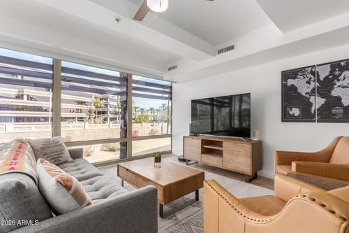 2015-7161 E Rancho Vista Dr, Scottsdale, AZ, 85251-1495 | Card Image