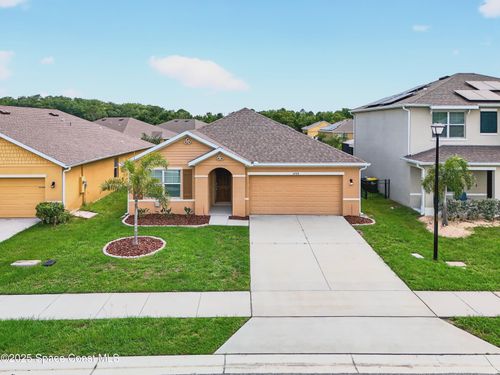 3704 Sandhill Crane Cir, Mims, FL, 32754-3039 | Card Image