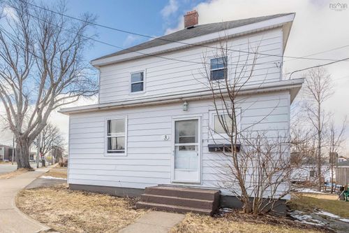 3 Davenport Road, Sydney, NS, B1P2R2 | Card Image