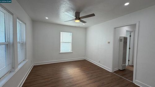 723 Florida St, Vallejo, CA, 94590-5507 | Card Image
