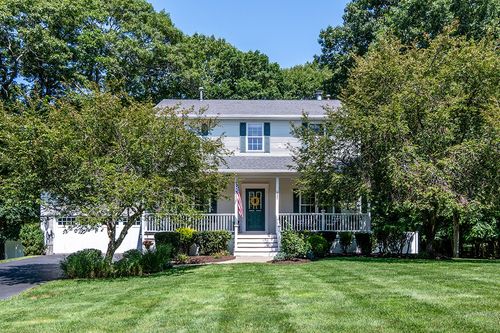 530 Westmoreland Lane, North Kingstown, RI, 02874 | Card Image