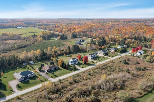56 Cindy Lane, House other with 3 bedrooms, 3 bathrooms and 6 parking in Lisle ON | Image 19