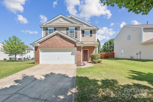 8605 Redding Glen Ave, Charlotte, NC, 28216-2249 | Card Image