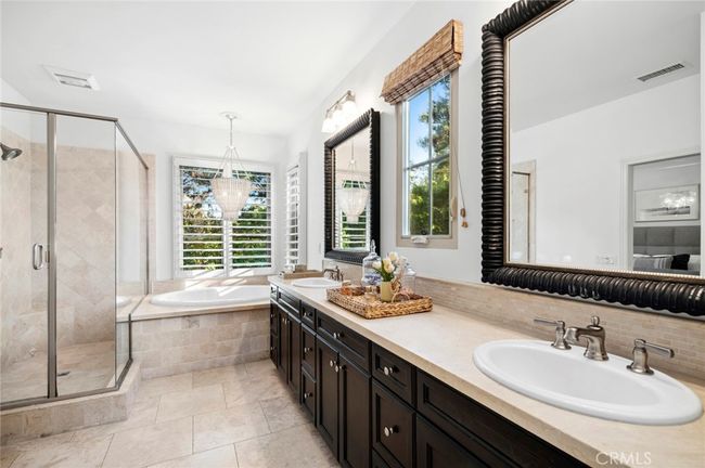 24 Tesoro, House other with 5 bedrooms, 4 bathrooms and 4 parking in Irvine CA | Image 46