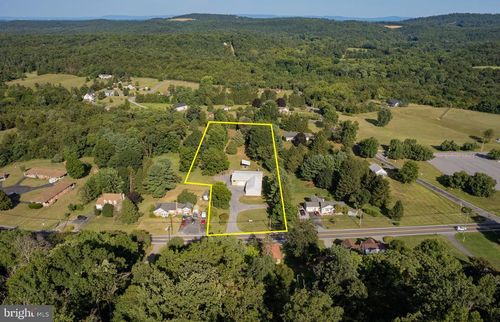 8004 Hedgesville Rd, HEDGESVILLE, WV, 25427-5408 | Card Image