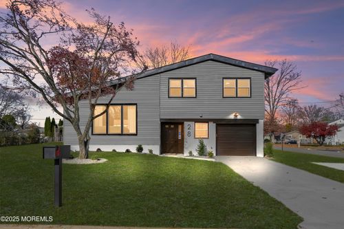 28 Brattle Ave, Ewing, NJ, 08638-2202 | Card Image