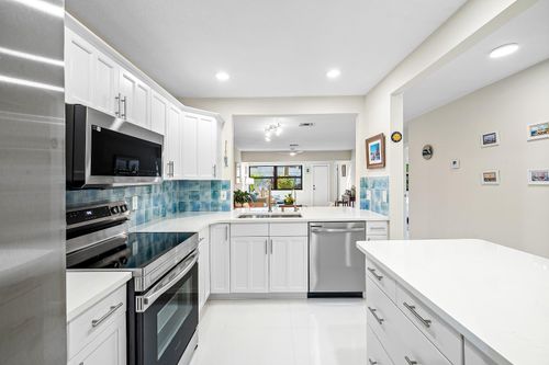 5b1-2016 Sw 29th Ct, Delray Beach, FL, 33445-7362 | Card Image