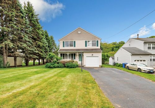 9 Cypress Ln, Trumbull, CT, 06611-4556 | Card Image
