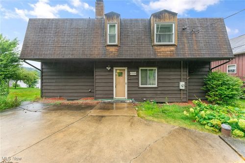 6122 Camp Blvd, Hanoverton, OH, 44423-9706 | Card Image