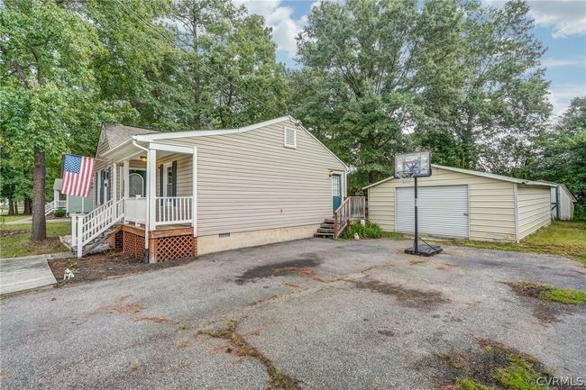 8841 Firethorne Lane, Home with 3 bedrooms, 2 bathrooms and null parking in Chesterfield VA | Image 32