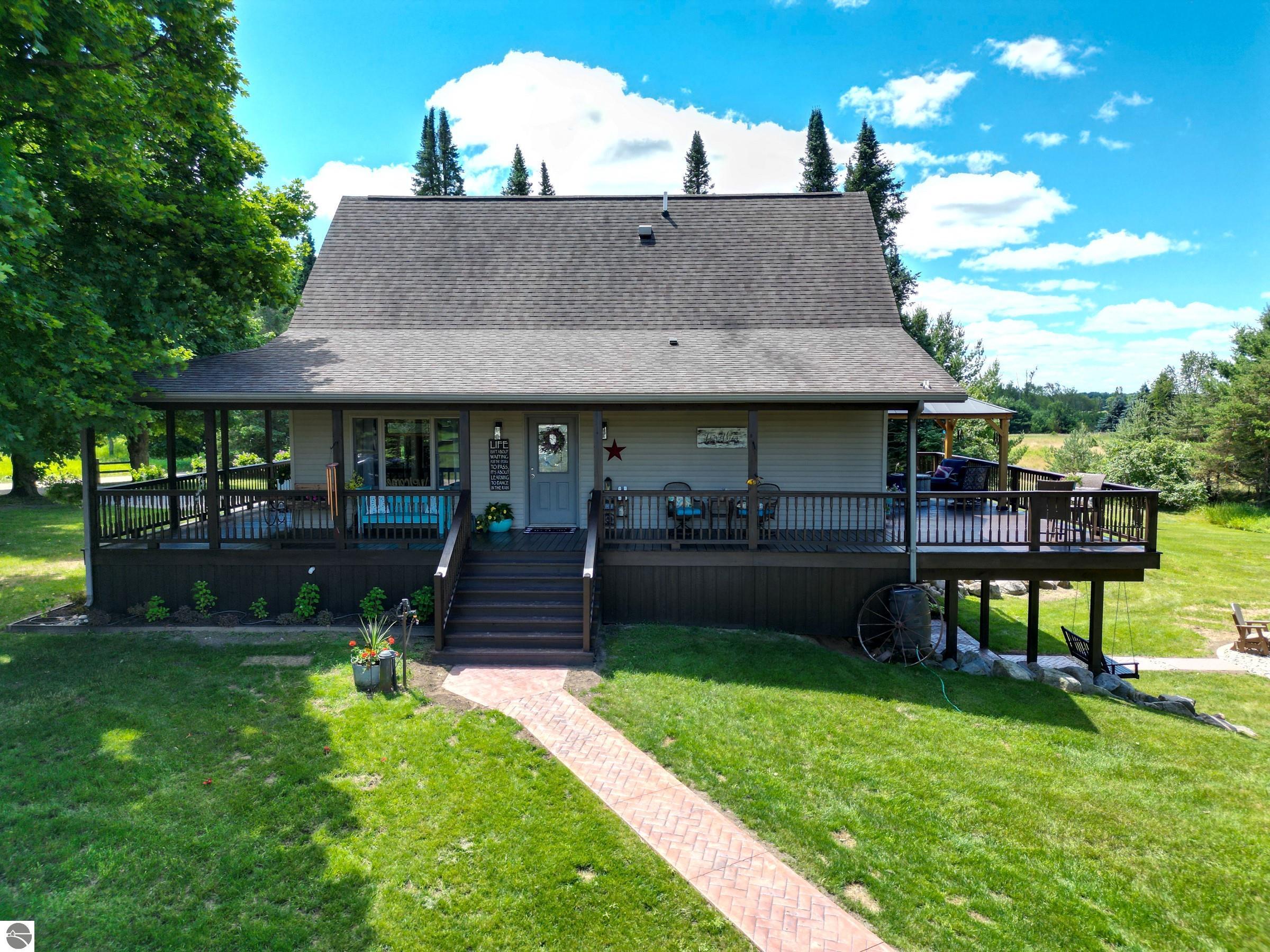 Hemlock Ave, Farwell, MI 48622