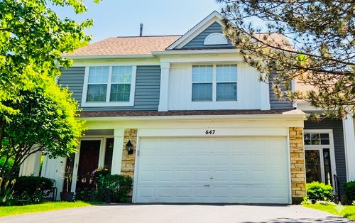 647 Charter Hall Dr, Palatine, IL, 60067-8681 | Card Image