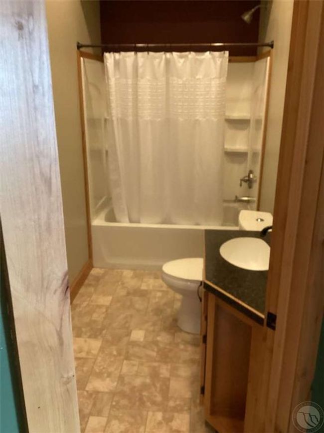 7420 Whitetail Run, House other with 4 bedrooms, 3 bathrooms and null parking in Shepherd MT | Image 19