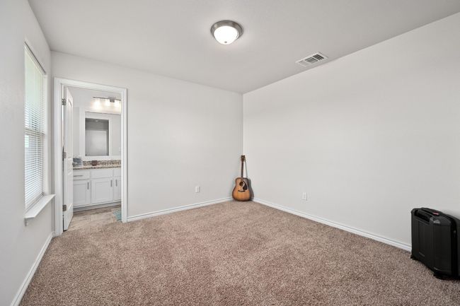 Guest Bedroom | Image 24