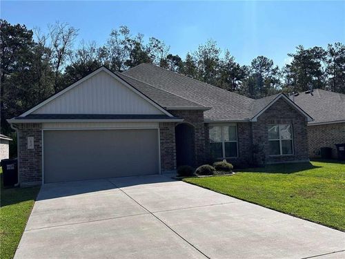 75736 Rickelin Dr, Covington, LA, 70435-5527 | Card Image