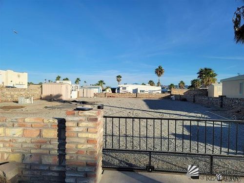 13424 E 52nd Dr, Yuma, AZ, 85367-8305 | Card Image