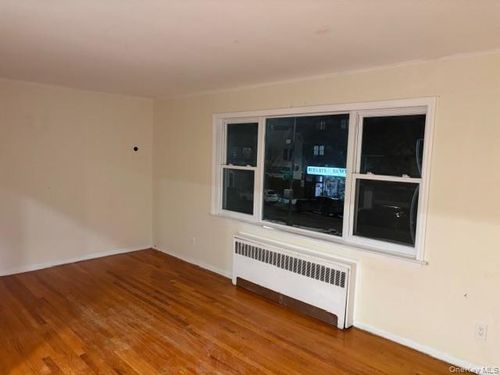 2fl-33-08 Francis Lewis Blvd, Flushing, NY, 11358-1929 | Card Image