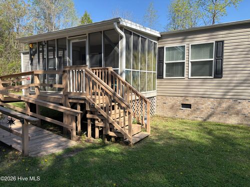 312 Fire Tower Rd, Lake Waccamaw, NC, 28450-2208 | Card Image