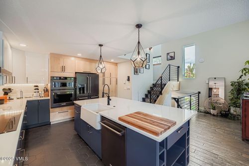 2-22 Wellington Ln, Edwards, CO, 81632-5478 | Card Image