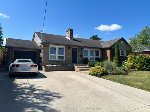 57 Metcalfe St, Thorold, ON, L2V3A2 | Card Image