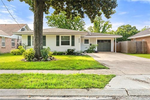 311 River Oaks Dr, New Orleans, LA, 70131-3645 | Card Image