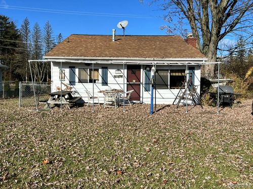 7357 Crest Rd, Lexington, MI, 48450-8001 | Card Image