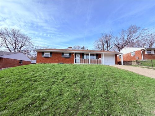 922 Castro Ln, Cincinnati, OH, 45246-1917 | Card Image