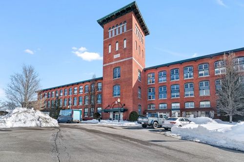 unit-326-1 Tupperware Dr, North Smithfield, RI, 02896-6877 | Card Image