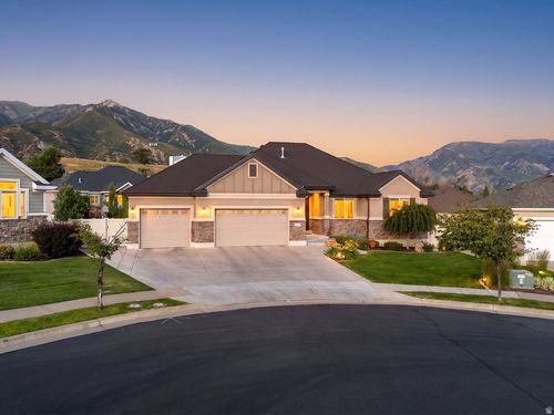 1402 E 5550 S, South Ogden, UT, 84403-5159 | Card Image