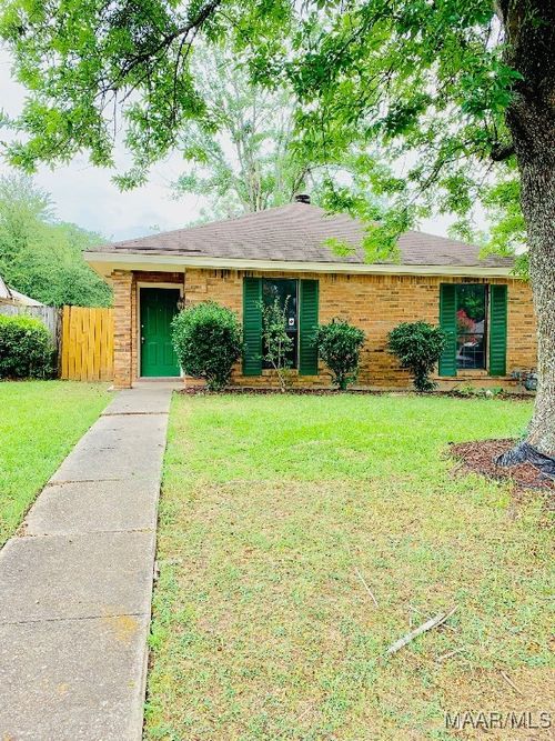1821 Young Farm Rd, Montgomery, AL, 36106-3127 | Card Image