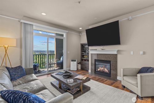 u302-4779 Morris Ave S, Renton, WA, 98055-8373 | Card Image
