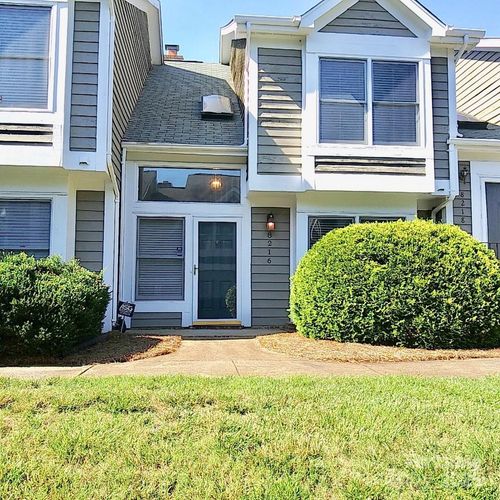 8216 Legare Ct, Charlotte, NC, 28210-7234 | Card Image