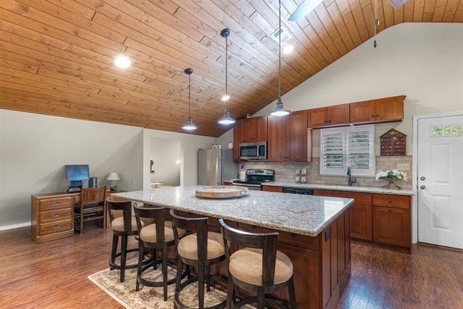 535 Hunter Dr, House other with 2 bedrooms, 2 bathrooms and 5 parking in Cleveland TX | Image 9