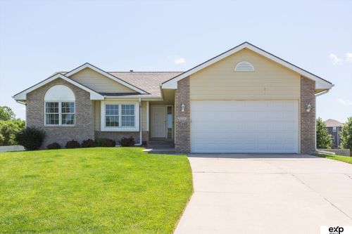 21113 Flagstone Cir, Gretna, NE, 68028-3752 | Card Image