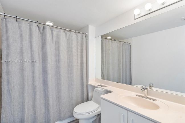 APT-1101 - 1830 S Ocean Dr, Condo with 3 bedrooms, 3 bathrooms and null parking in Hallandale Beach FL | Image 14