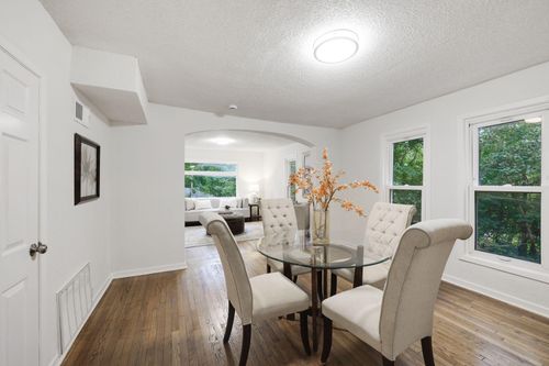 1111 28th Ave Ne, Minneapolis, MN, 55418-2925 | Card Image